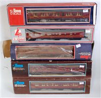 Lot 440 - 5x Lima LMS maroon bogie coaches including 3x...