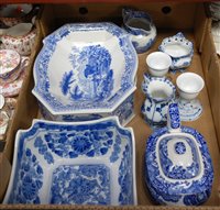 Lot 175 - A box of miscellaneous blue & white to include...