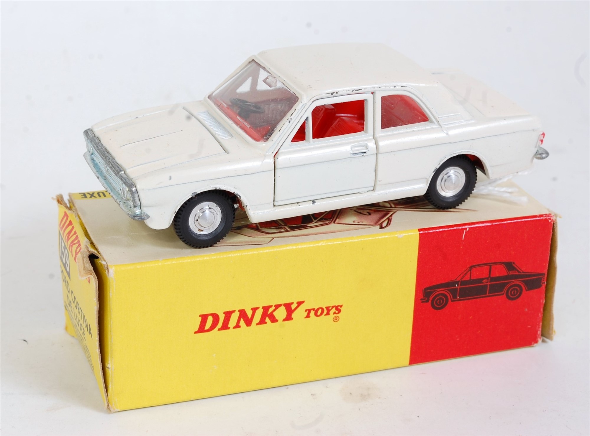 Lot 1910 - A Dinky Toys No. 159 Ford Cortina Deluxe