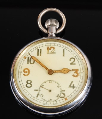 Lot 312 - A military issue nickel cased open face pocket watch