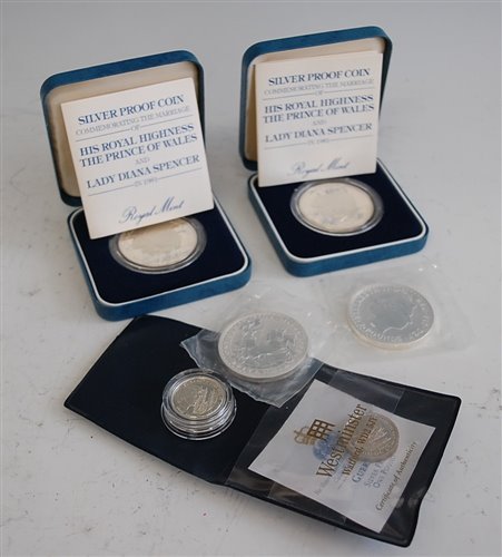 Lot 2063 - Six various cased and loose silver proof coins,...