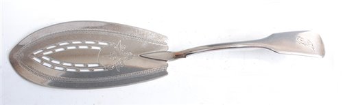 Lot 1130 - A George III silver fish slice, in the Fiddle...