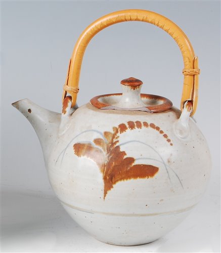 Lot 73 - David Leach (1911-2005) - a studio pottery...