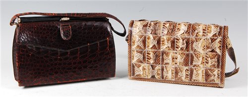 Lot 173 - An early 20th century alligator skin evening...