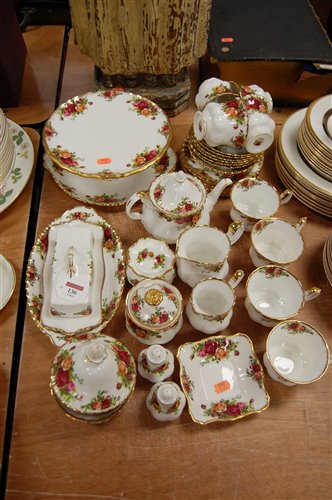 Lot 136 - Royal Albert Old Country Roses part tea set to...