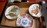 Lot 65 - A box of miscellaneous china, to include...