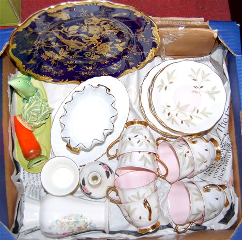 Lot 77 - A box of miscellaneous china, to include Royal...