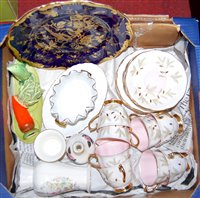 Lot 77 - A box of miscellaneous china, to include Royal...
