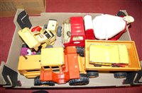 Lot 88 - A box of loose playworn Tonka toys to include...
