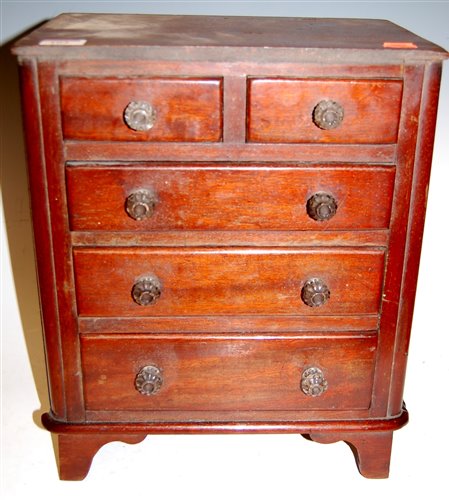 Lot 104 - A Victorian mahogany apprentice piece chest of...