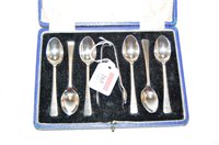 Lot 265 - A set of six George V silver teaspoons with...