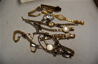 Lot 500 - A quantity of lady's fashion watches, to...