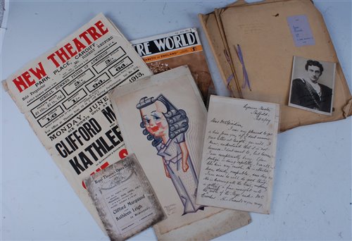 Lot 528 - Mixed lot of theatre related ephemera, to...