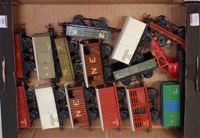Lot 550 - Large tray of assorted Marx and K-Line track...