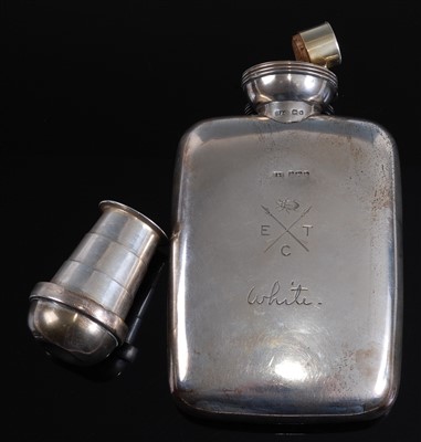 Lot 353 - An Edwardian silver pocket hip flask