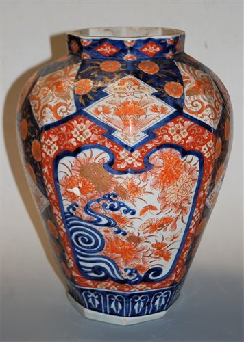 Lot 3 - A large 19th century Japanese vase, of...