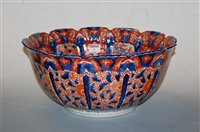 Lot 31 - A large Japanese Imari bowl, of circular form...