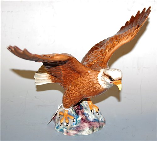 Lot 220 - A Beswick bald eagle, No.1018, h.19.5cm...