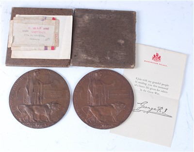 Lot 290 - A pair of WW I bronze memorial plaques