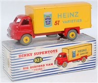 Lot 1966 - A Dinky Toys No. 923 Big Bedford Heinz...