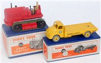 Lot 2000 - A Dinky Toys boxed commercial vehicle group to...