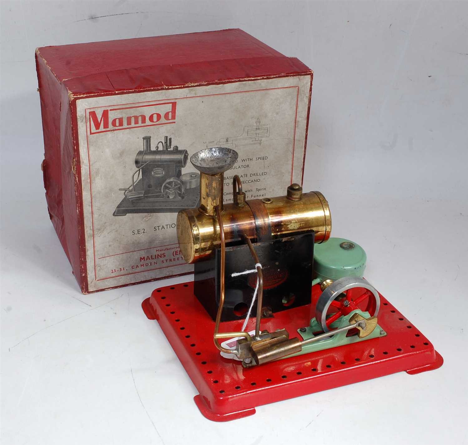 Lot 7 - An early Mamod SE2 stationary steam engine...
