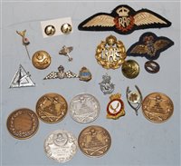 Lot 316 - A small collection of RAF related effects, to...