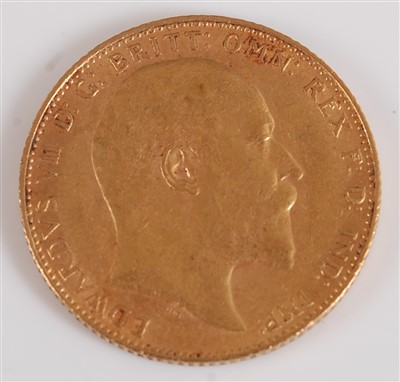 Lot 2035 - Great Britain, 1910 gold full sovereign,...