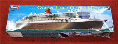 Lot 166 - A Revell 1:400 scale No. 05223 Queen Mary II...