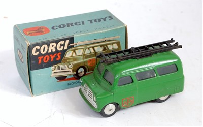 Lot 1615 - A Corgi Toys No. 405 Bedford Utilecon AFS...