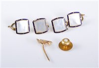 Lot 454 - A 15ct gold cultured pearl collar stud, two...