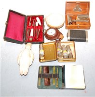 Lot 517 - A small collection of miscellaneous items, to...