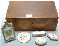 Lot 520 - A 19th century mahogany box and contents, to...