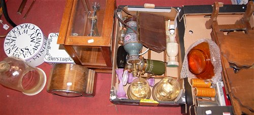 Lot 194 - A large collection of miscellaneous items to...