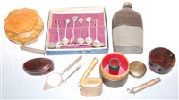 Lot 561 - A small collection of miscellaneous items to...