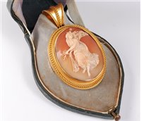 Lot 1232 - An Etruscan revival carved cameo...