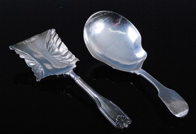 Lot 1128 - A William IV silver caddy spoon