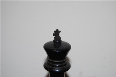Lot 1341 - A 32 piece boxwood and ebony chess set, in...