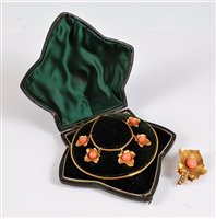 Lot 1250 - A 19th century coral set ivy leaf necklace and...