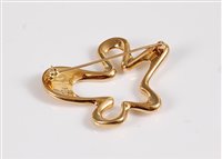 Lot 259 - An 18ct gold brooch by Henning Koppel for...
