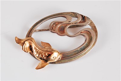 Lot 342 - A silver gilt fish brooch, the koi style fish...
