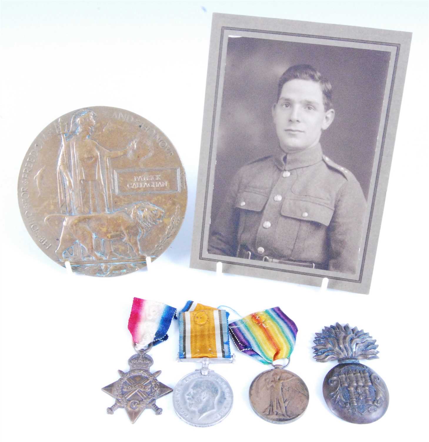 Lot 29 - A WW I Casualty group to include