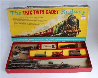 Lot 706 - Trix Twin Cadet Railway box containing 0-4-0...