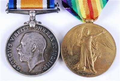 Lot 265 - A WW I British War and Victory duo