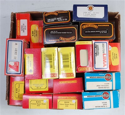 Lot 649 - 20 boxed wagons of various makes (G-BG)