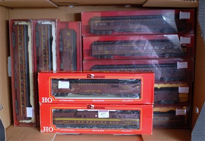 Lot 677 - A Rivarossi H0 GGI electric locomotive...