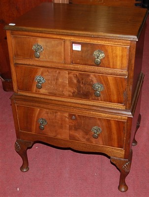 Lot 1250 - A contemporary mahogany and flame mahogany...