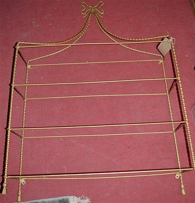 Lot 1368 - A gilt painted wirework four tier hanging wall...