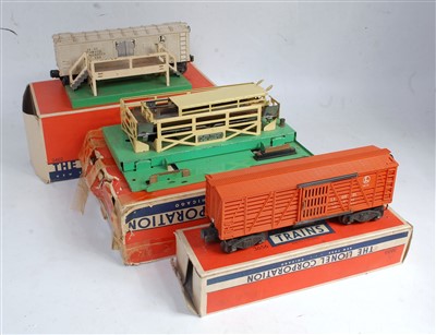 Lot 417 - Lionel operating cattle car no. 3656 complete...