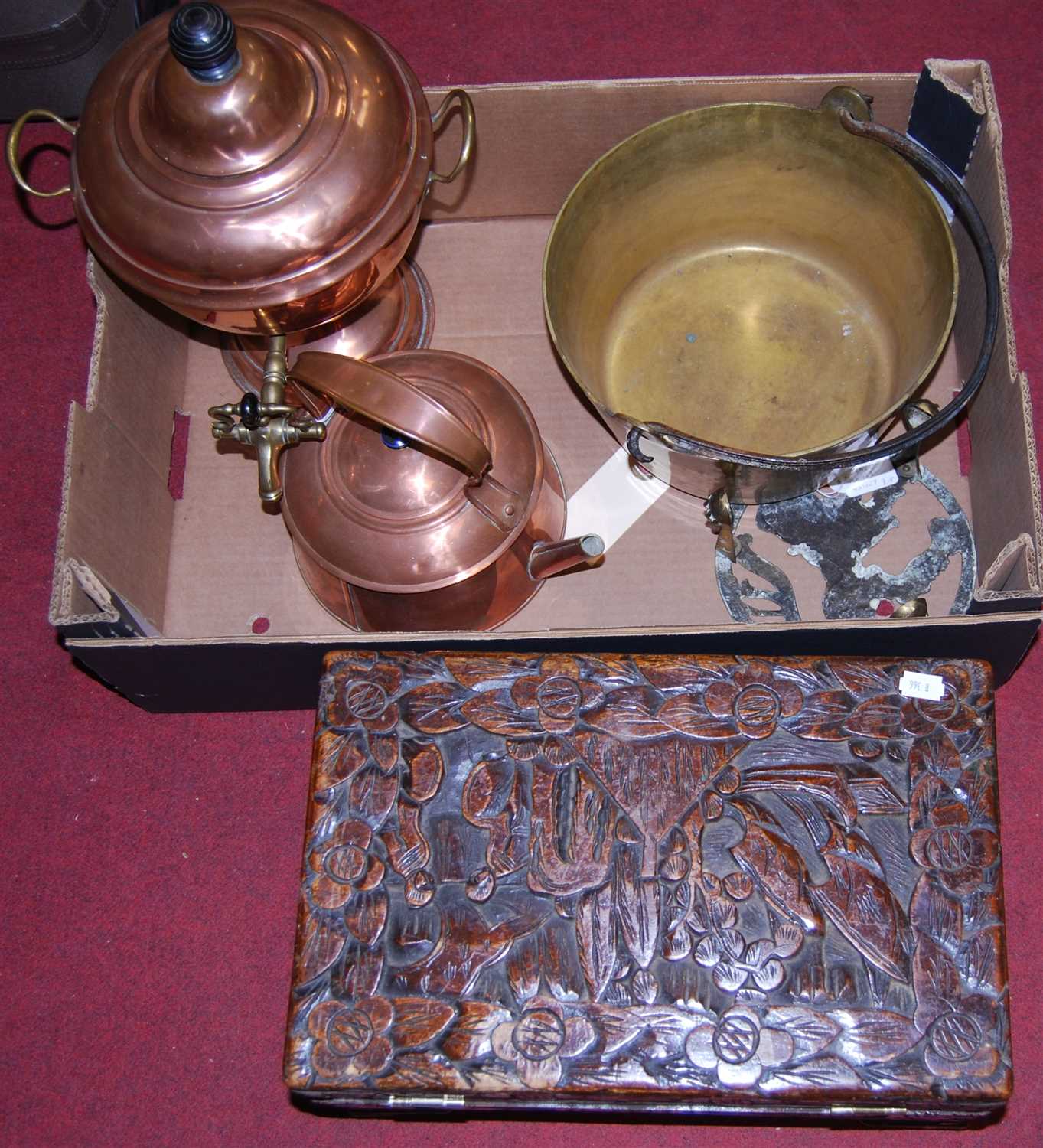 Lot 85 - A box of miscellaneous metalware, to include...